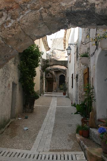 2012-05 Villecroze 030.JPG